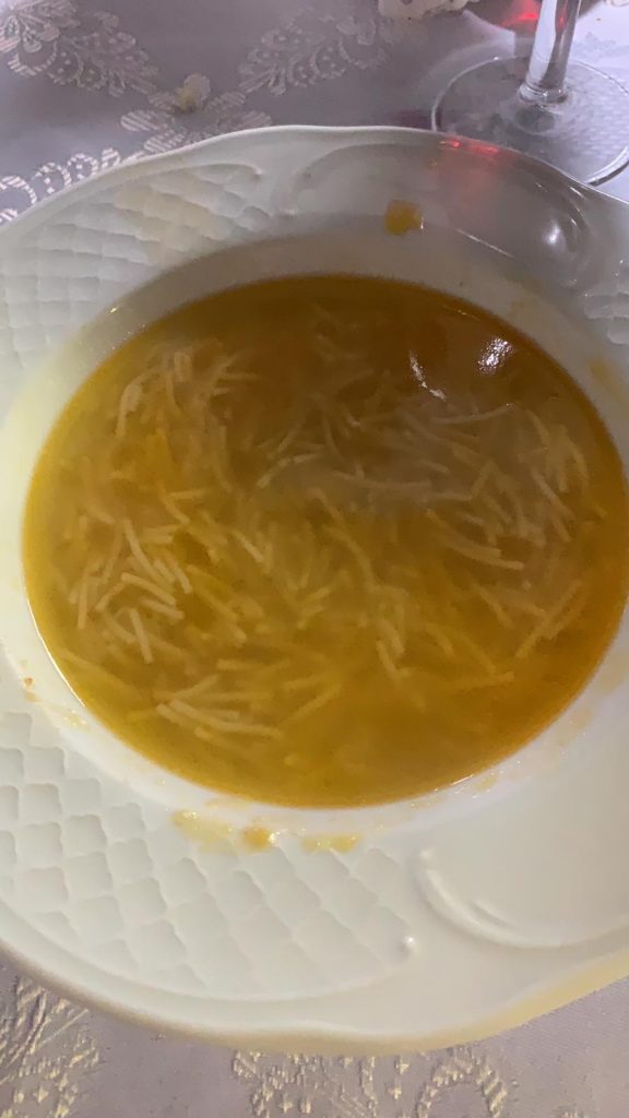"Tercer vuelco": sopa de fideos en Castrillo de los Polvazares Leon Cocido maragato en Casa Maruja