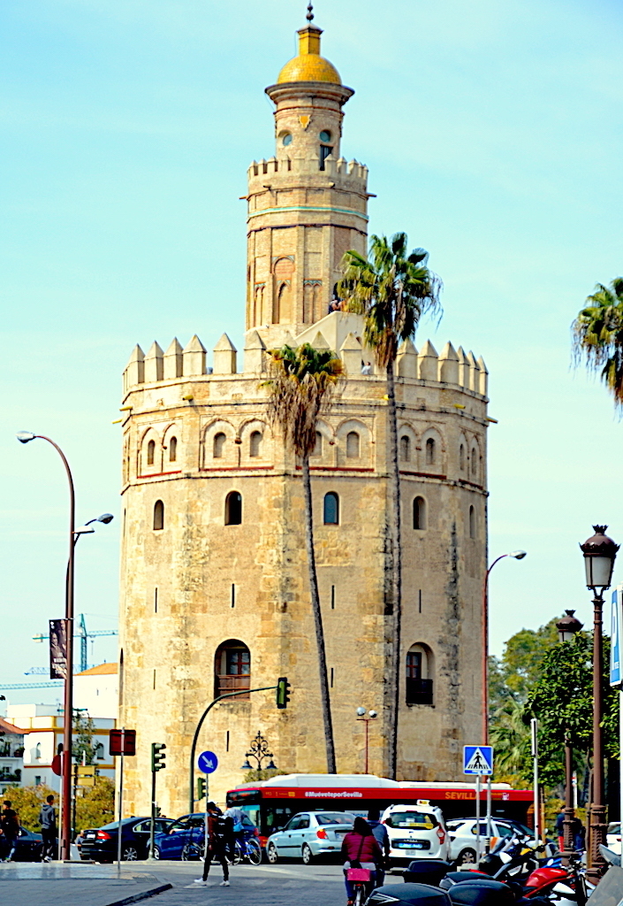 Torre de Oro En en Qué ver en Sevilla.